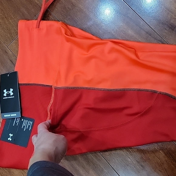 NWT Under Armour ankle leggings - Picture 11 of 16